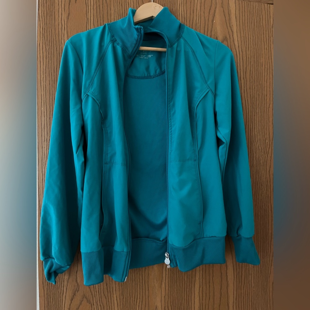 Cherokee infinity scrub jacket